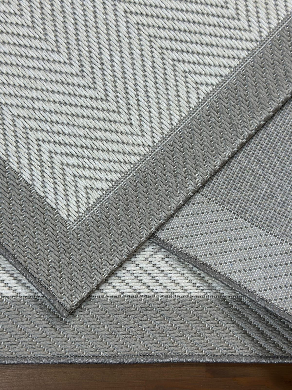 Alfa Serisi Makinede Yıkanabilir Gri/Ekru Sisal Halı NX-17