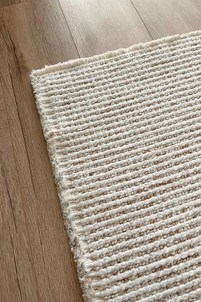 Norge Serisi Yumuşak Dokulu Bej Renk Yeni Nesil Halı AP-7412