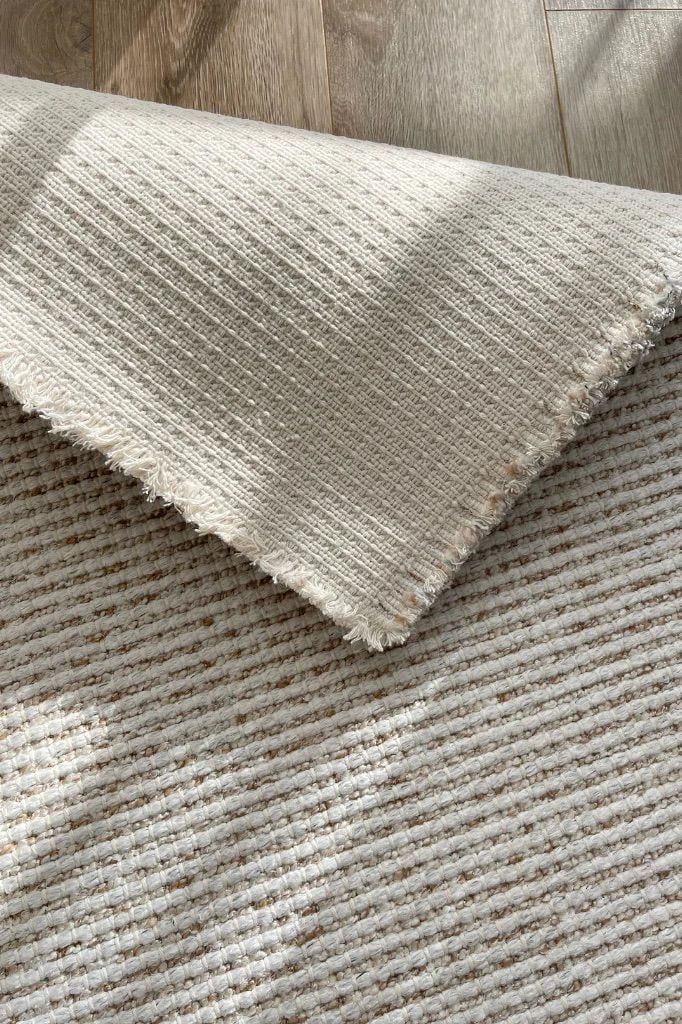 Norge Serisi Yumuşak Dokulu Bej Renk Yeni Nesil Halı AP-7412