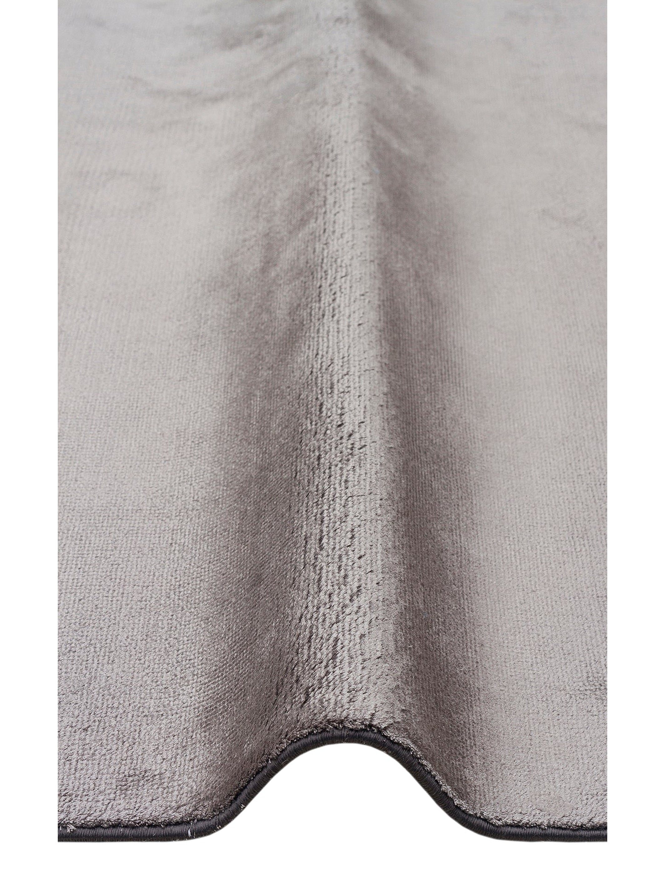 Oushak Plain %100 Naturel Düz Renk El Emeğiyle Özel Tezgahlarda Üretilen Viskon Uşak Halısı PLNDGREY