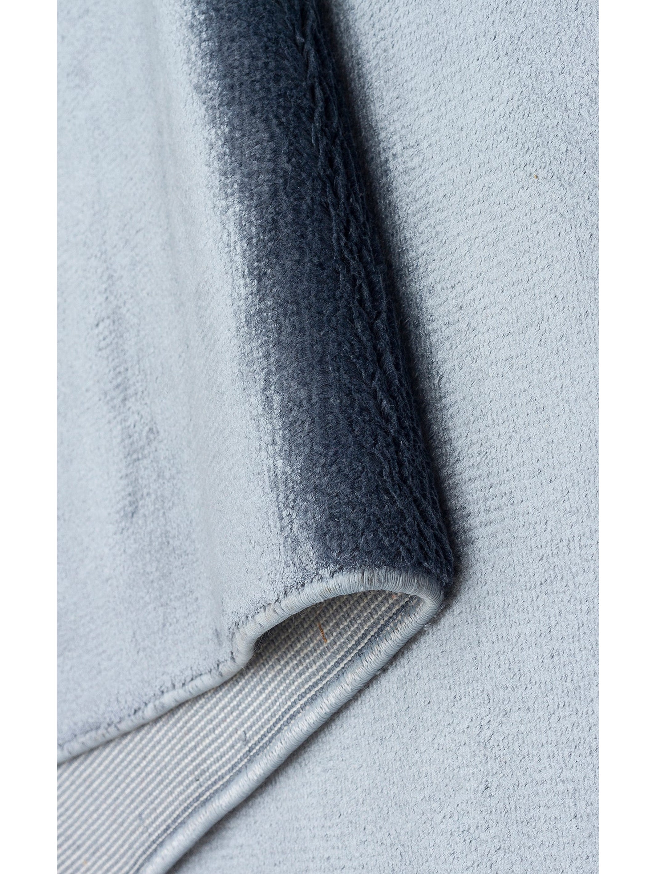 Oushak Plain %100 Naturel Düz Renk El Emeğiyle Özel Tezgahlarda Üretilen Viskon Uşak Halısı PLNMRN